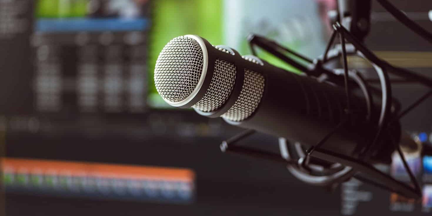 Podcasting Foundations Mike | AIE
